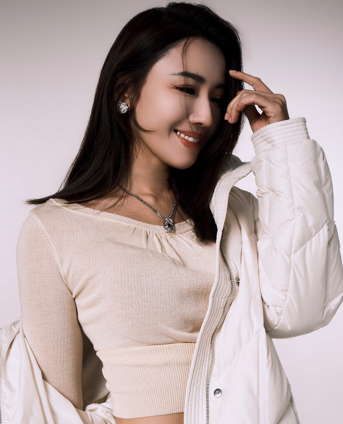 李施嬅-AWNL-鷹眼石-盧恩符文-盾形-中性項鍊 - AWNL Taiwan