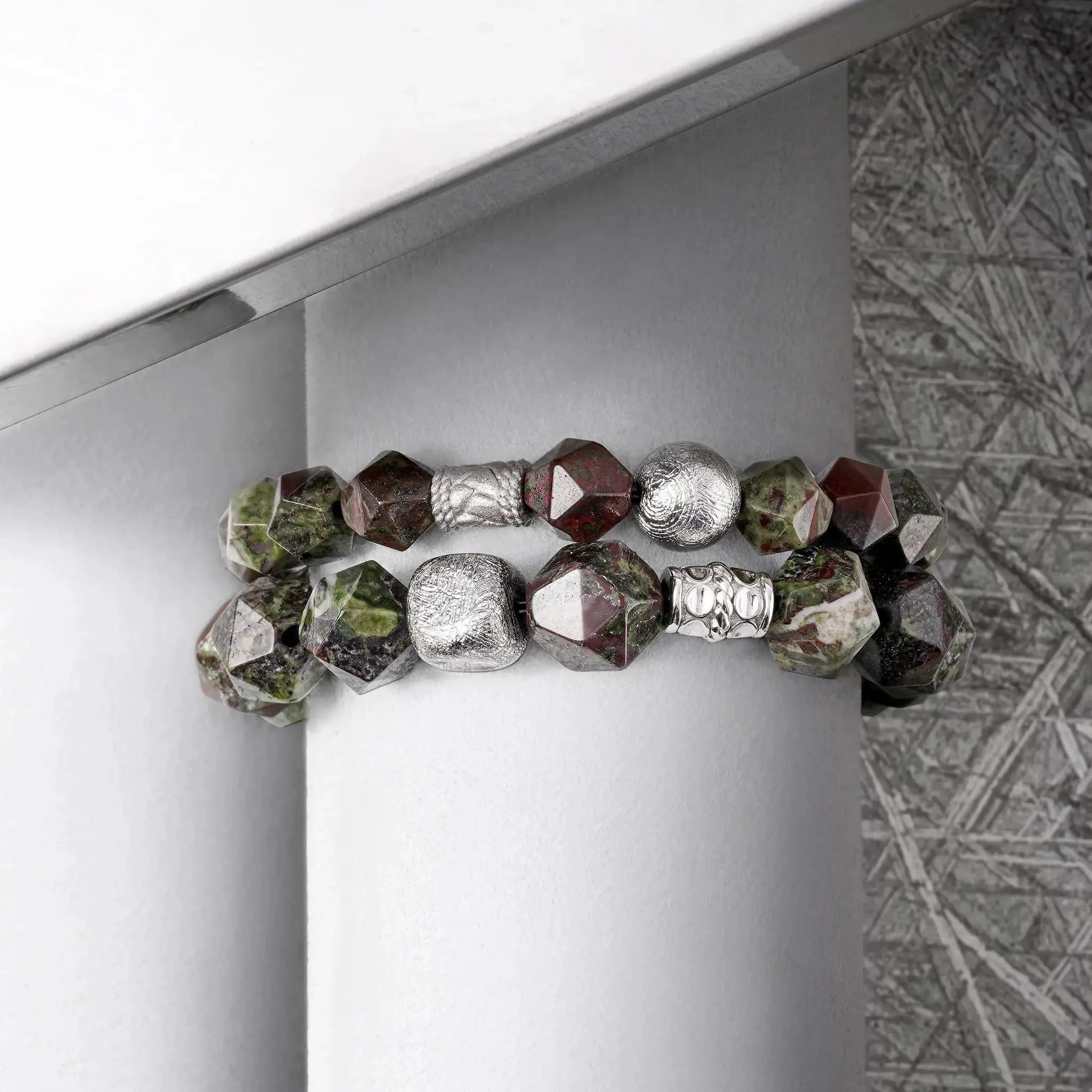 瑞典隕石 龍血石 屠龍 女士手鍊 - AWNL Taiwan