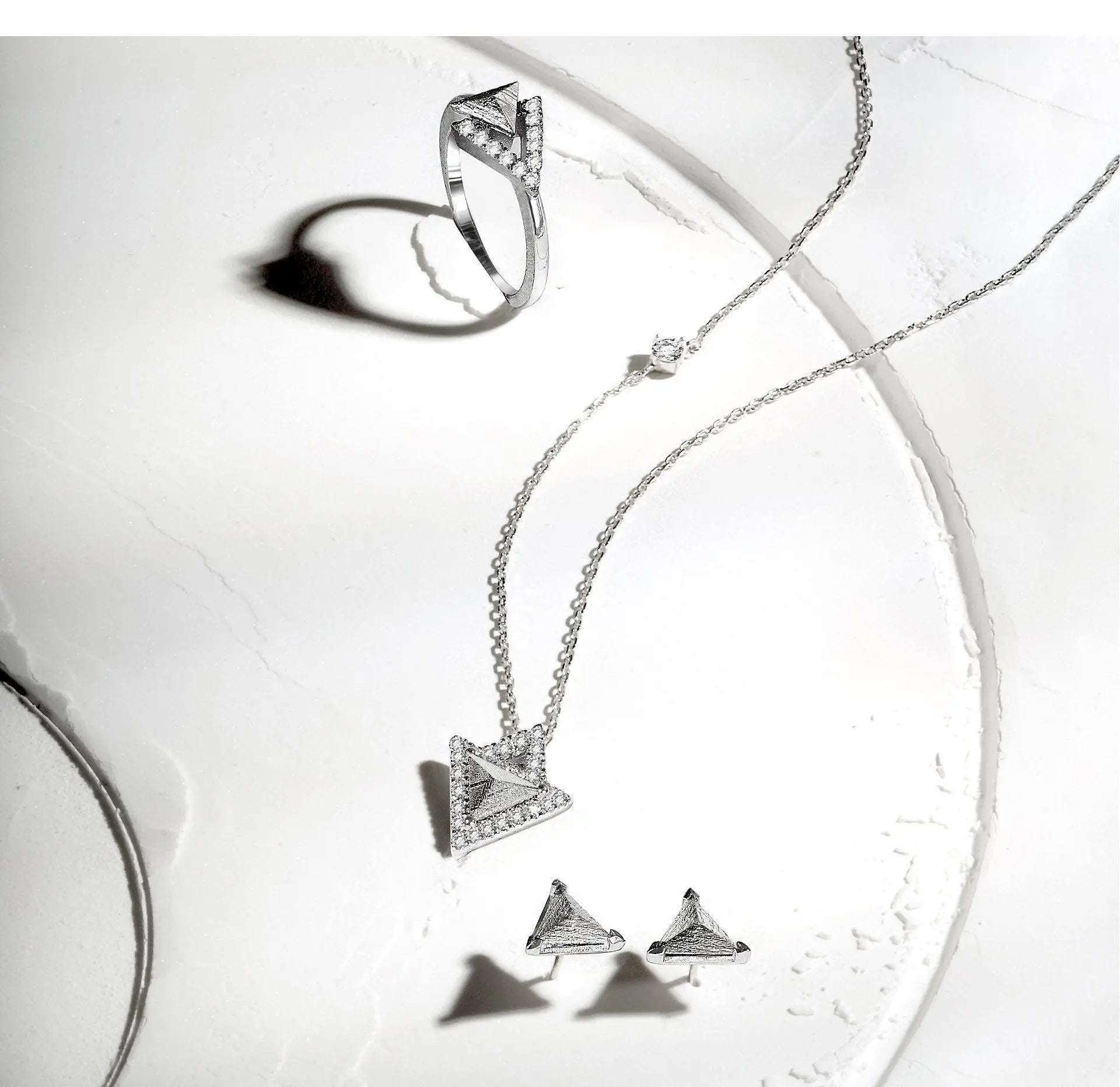 AWNL 三角引力場瑞典隕石 女士戒指 - AWNL Taiwan