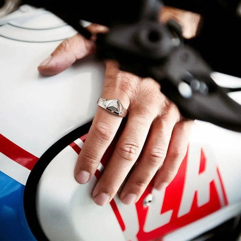 AWNL 瑞典隕石 男士盾形戒指 - AWNL Taiwan